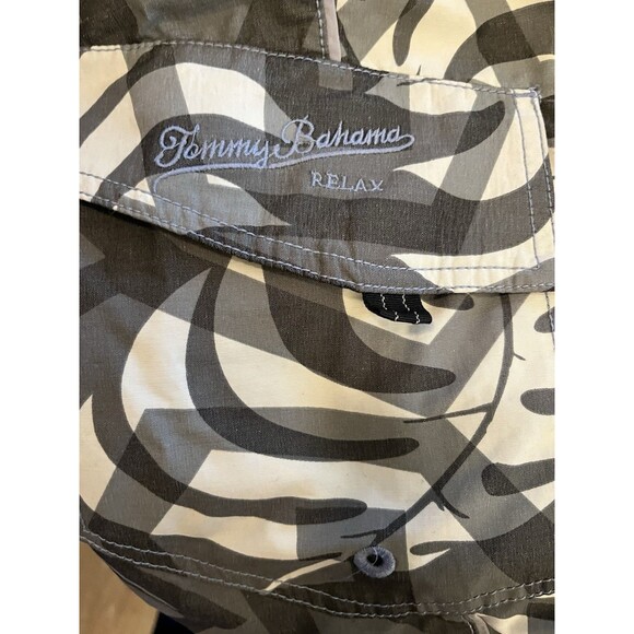 Tommy Bahama Relax Swim Trunks 40” Waist - Picture 4 of 5